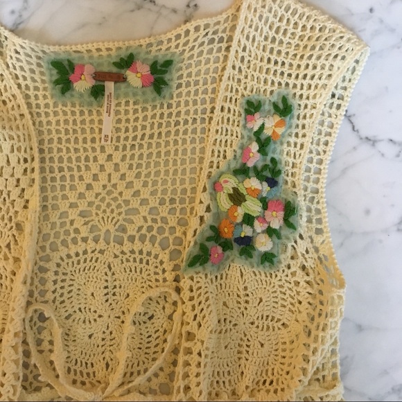 SOLD✨Free People Crochet Vest - Picture 2 of 8